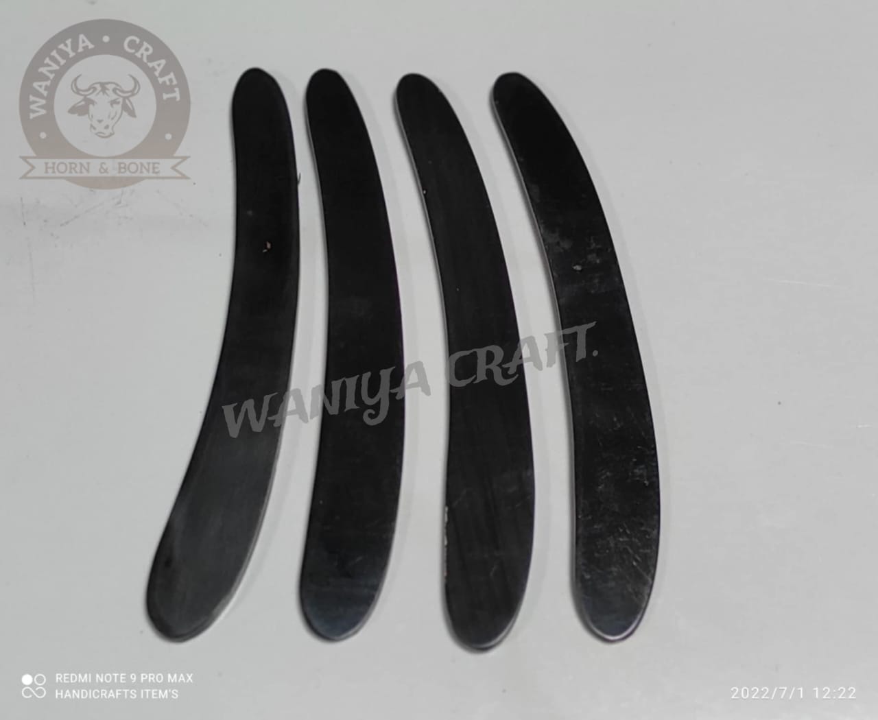 Buffalo Horn Razor Handles Black  Strips & Spacer