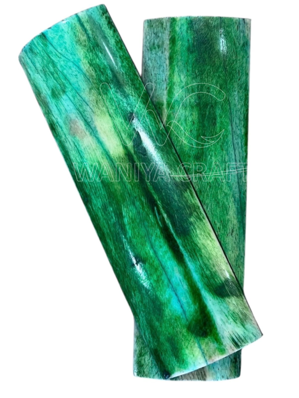 Sea Green With white Shades Giraffe Bone Look Radius  Bone Scale