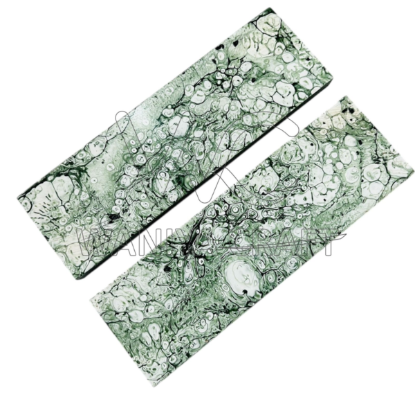 Acrylic Resin Ivory White X Dark Green Scales